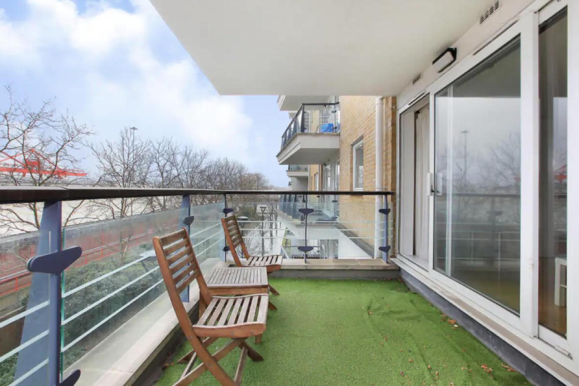 2 Bedroom Flat In Riverside West Londra Esterno foto